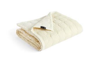 mega dot quilt, ivory W235 x L245 cm