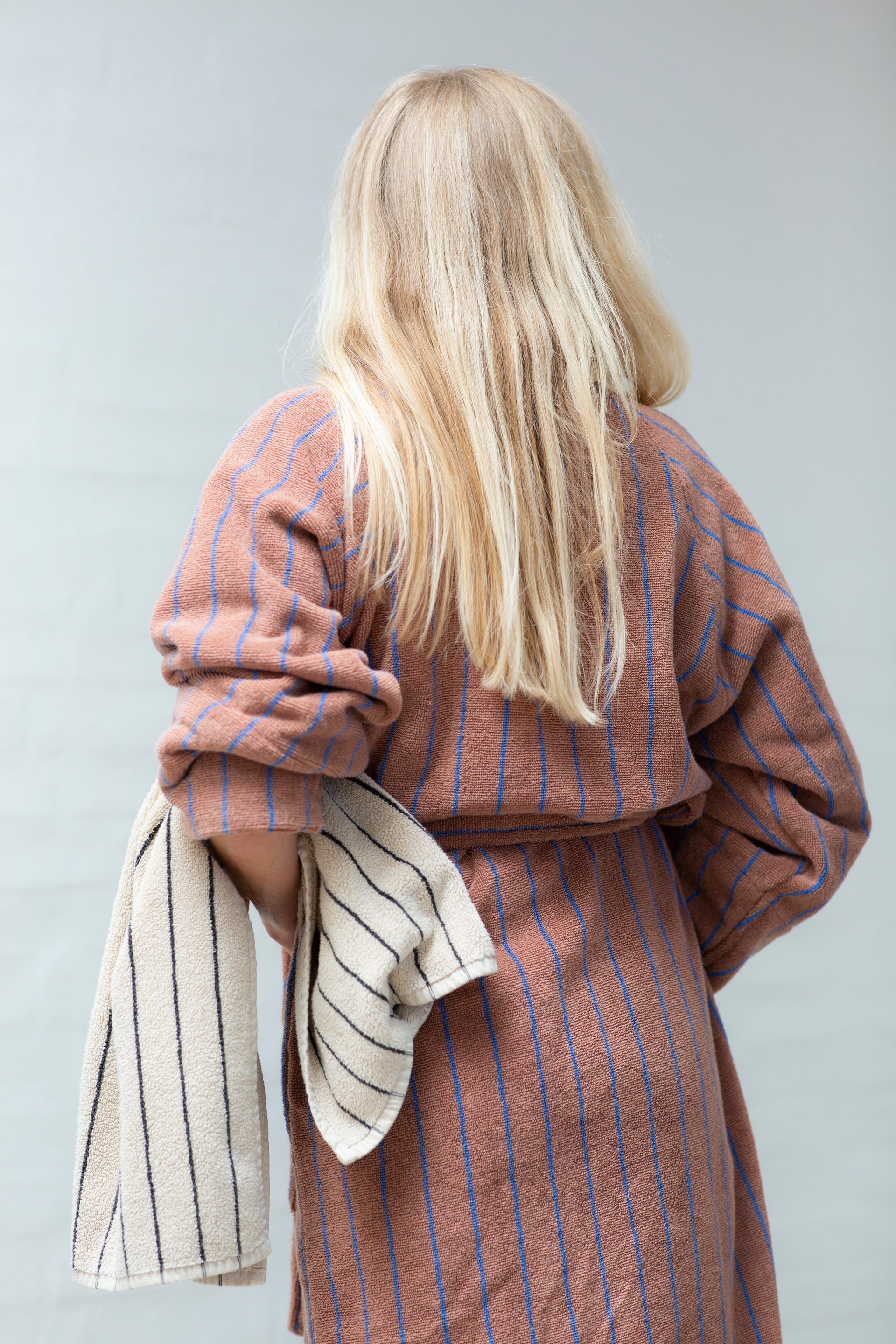 Naram Bathrobe, Camel/Ultramarine