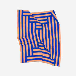 Columns Throw | Cobalt