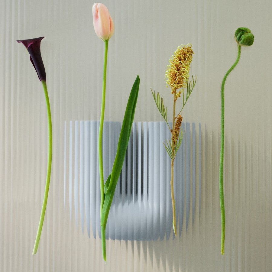 Kink Vase, light blue