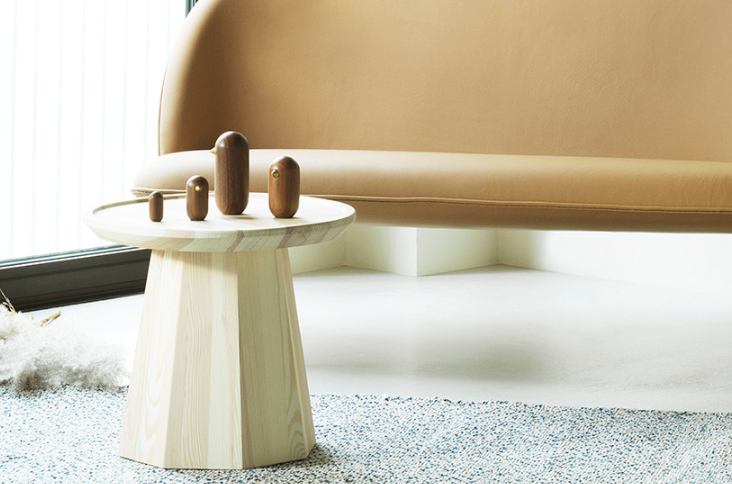 Pine Table Small, Dark Grey