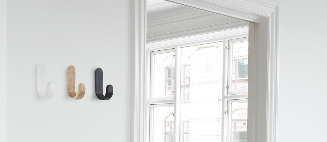 Curve Mini Hooks, 2 Pieces, Matte Silver