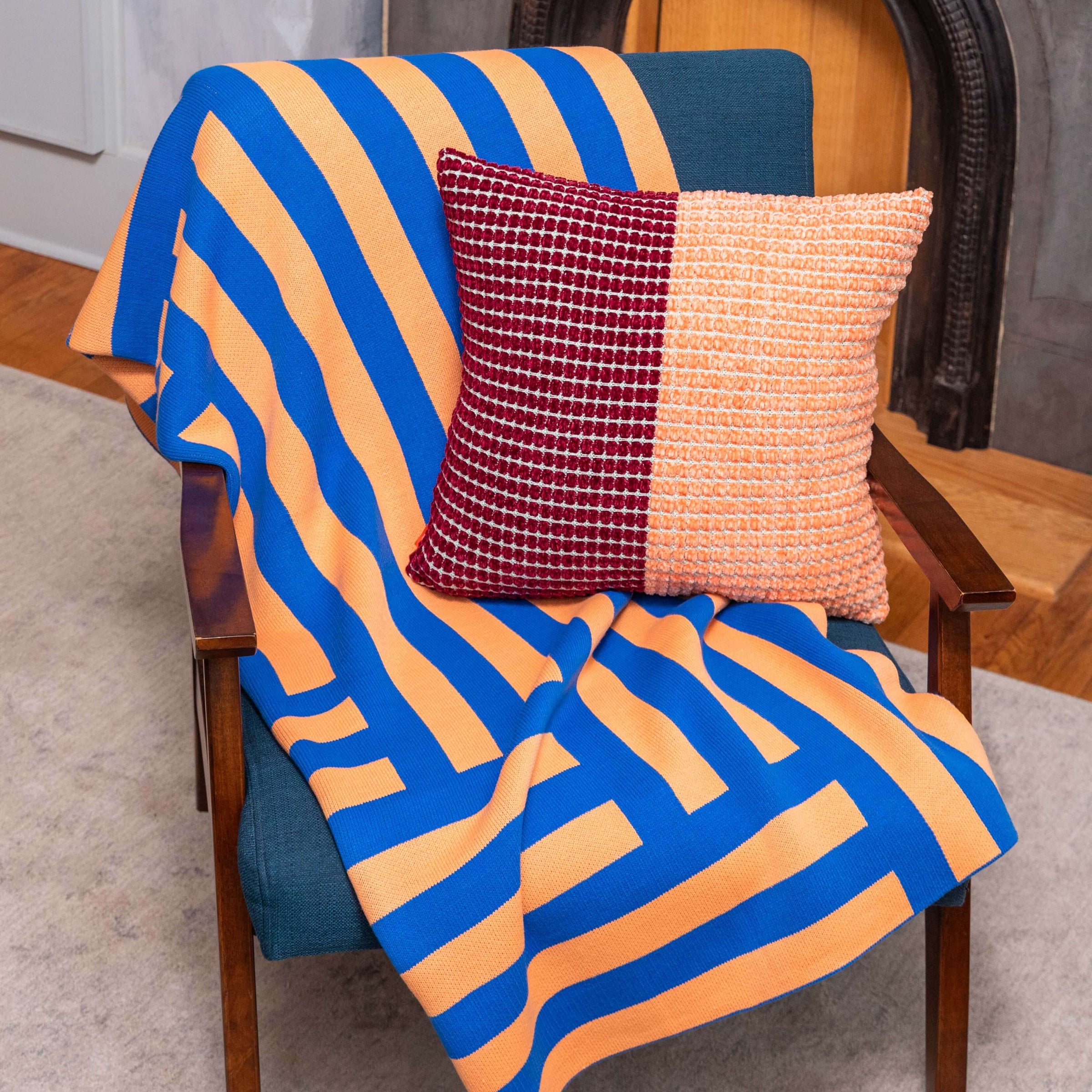 Columns Throw, Cobalt