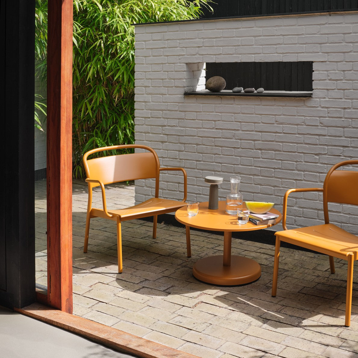 Linear Large Round Coffee Table, Dark Green 27 x 15"