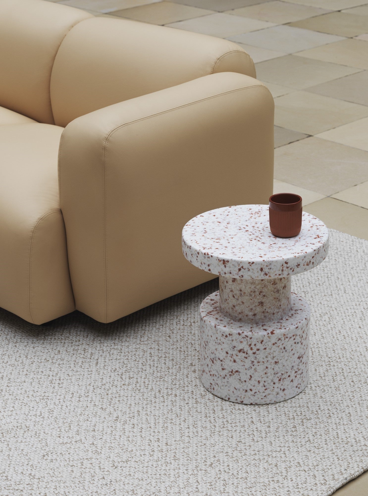 Bit Stool, White/Red