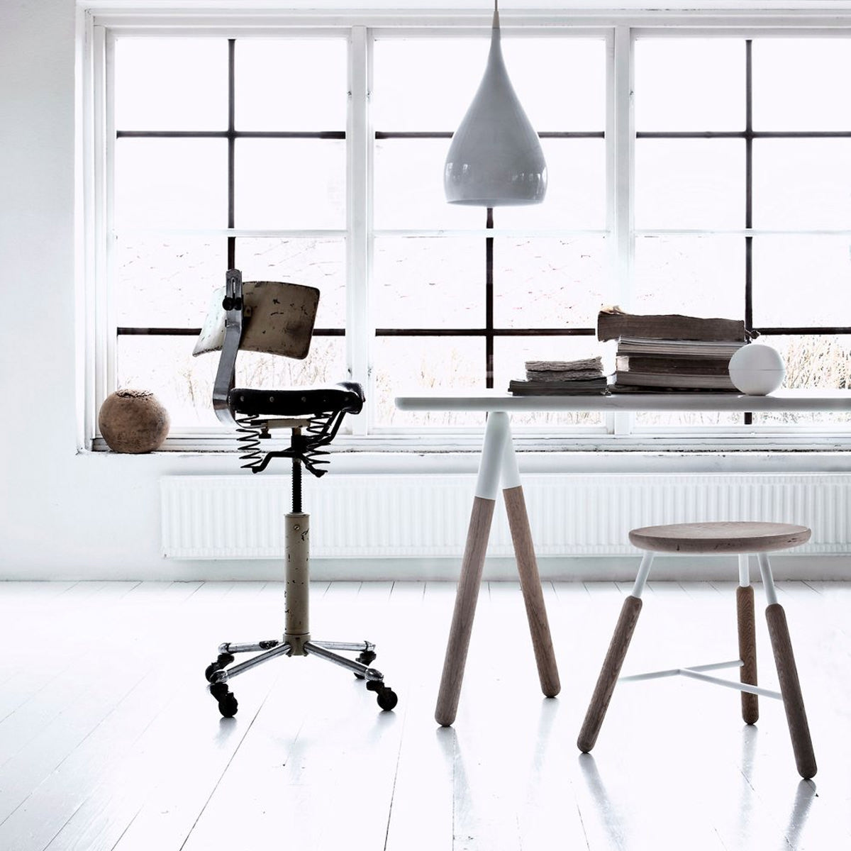 Raft Stool NA3- White