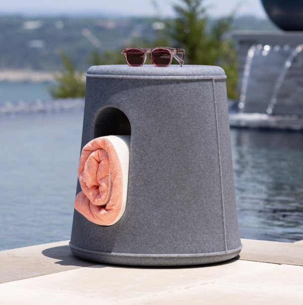 Dewey Stool, Black Repro