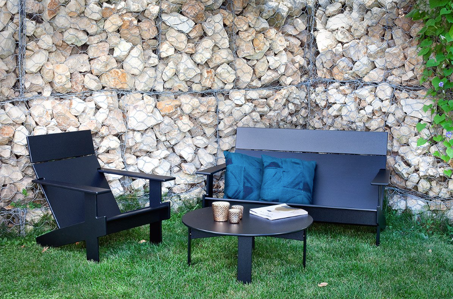 Lollygagger Cocktail Table, Round 30", Charcoal Grey