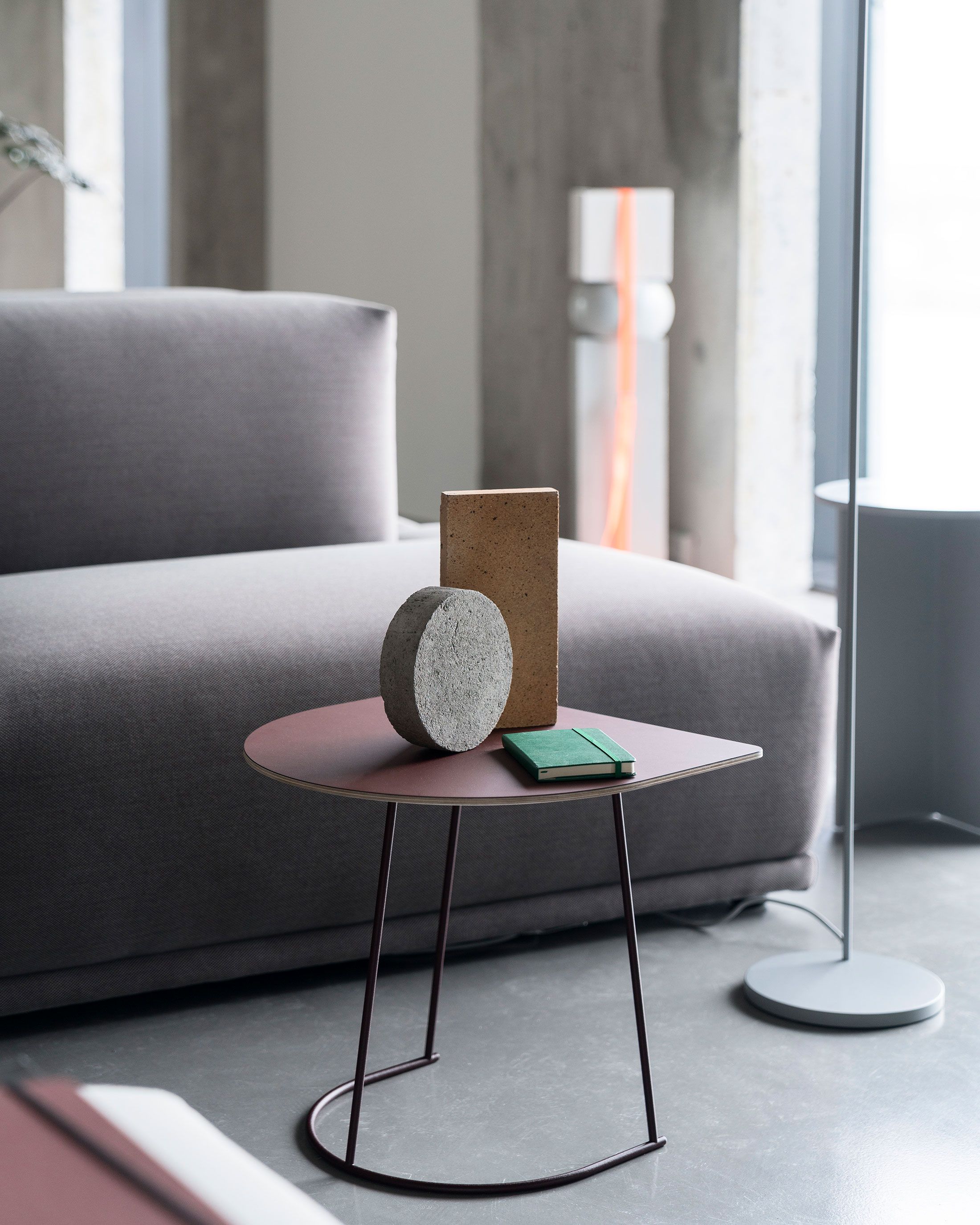 Airy Coffee Table, Half Size, Black