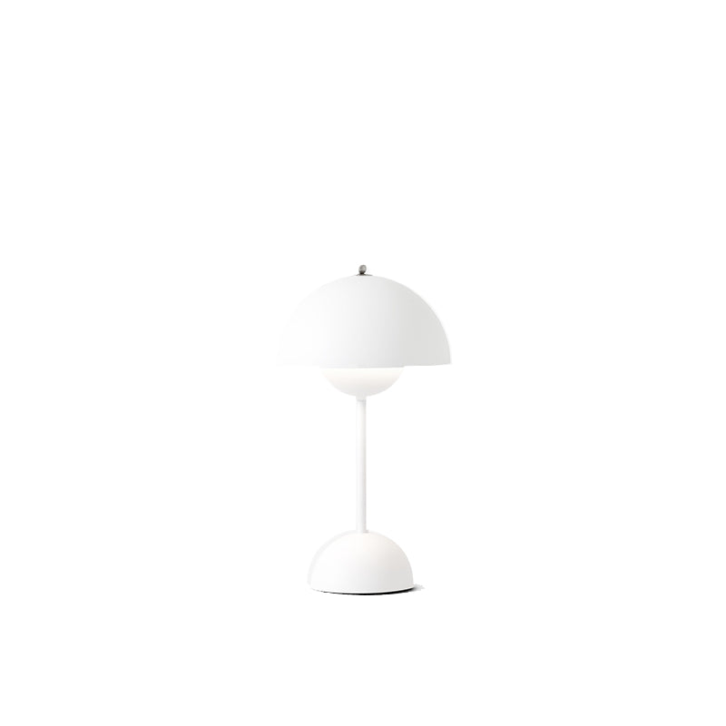 Flowerpot VP9 Portable Lamp matte white